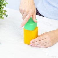 Load image into Gallery viewer, MontiiCo Bento Bottle - Apple
