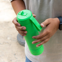 Load image into Gallery viewer, MontiiCo Fusion Complete 700mL Sipper Bottle - Apple
