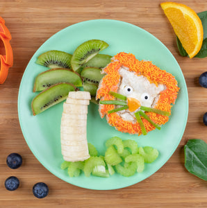 the lunch punch sandwich cutter lion