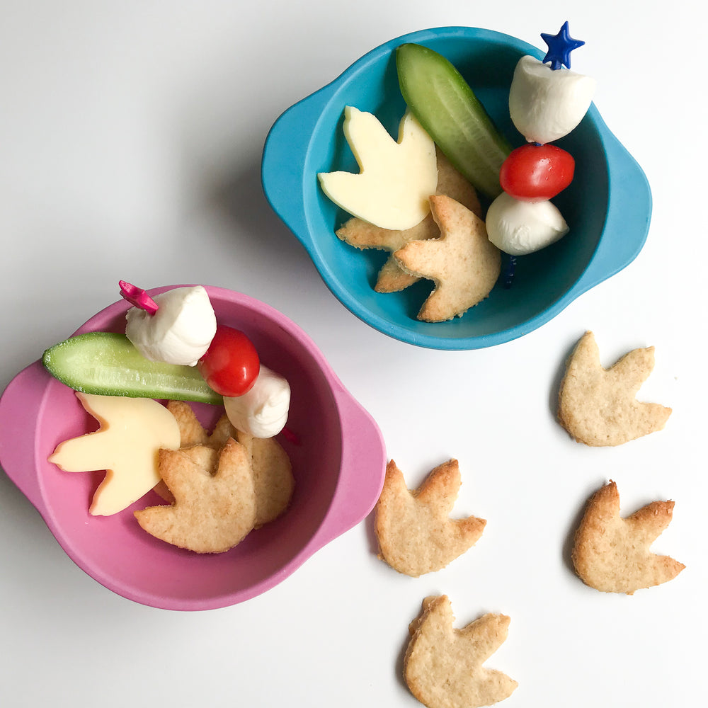 dinosaur lunch punch sandwich cutter